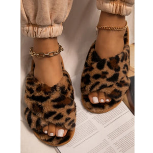 🏺Plush Leopard Slippers🏺